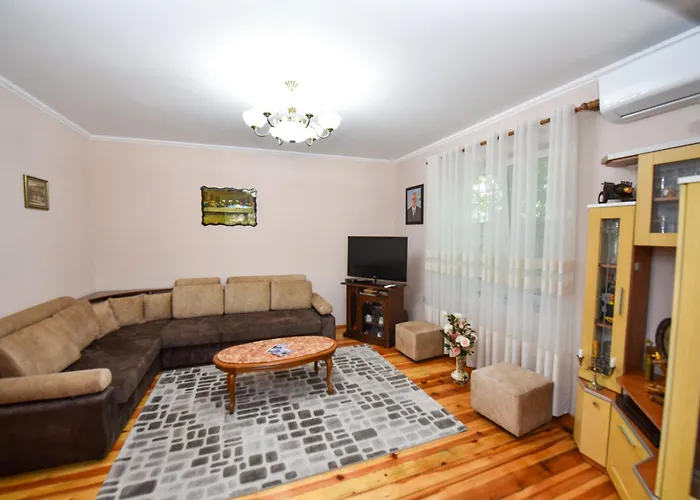 Fran's Traditional House