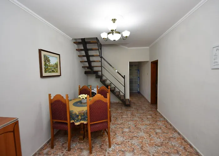 Fran's Traditional House Shkodër