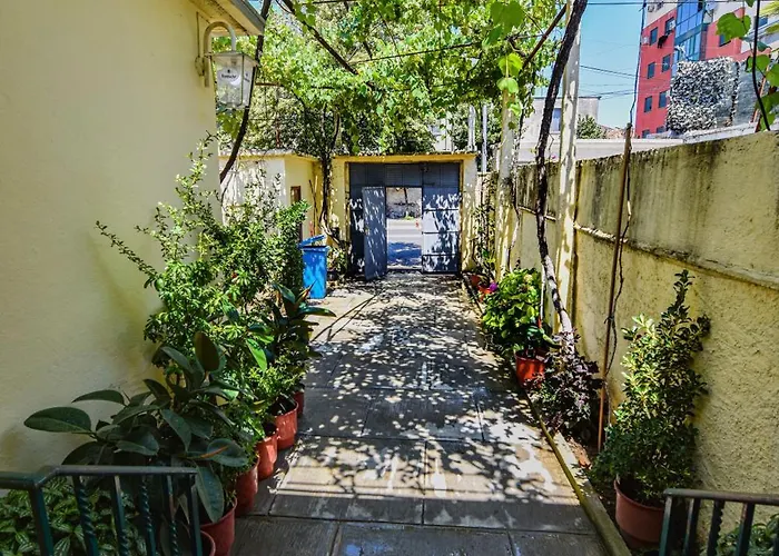 Fran's Traditional House Shkodër