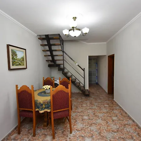 Fran's Traditional House Shkodra