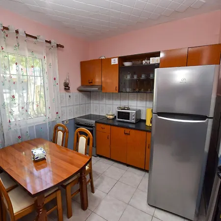 Fran's Traditional House *