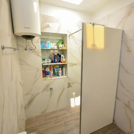 Fran's Traditional House Shkodër